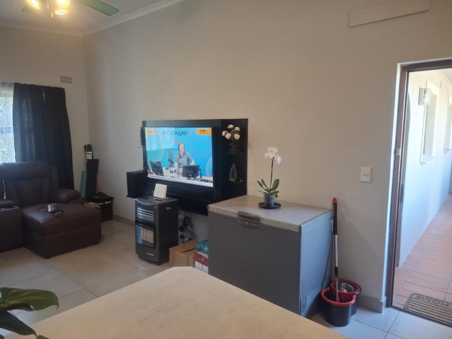 To Let 2 Bedroom Property for Rent in Table View Western Cape
